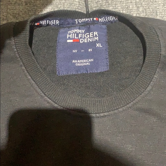 Original Tommy Hilfiger sweater - Picture 2 of 4